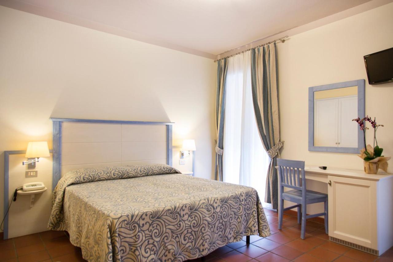 Blu Hotel Laconia Village Cannigione Esterno foto