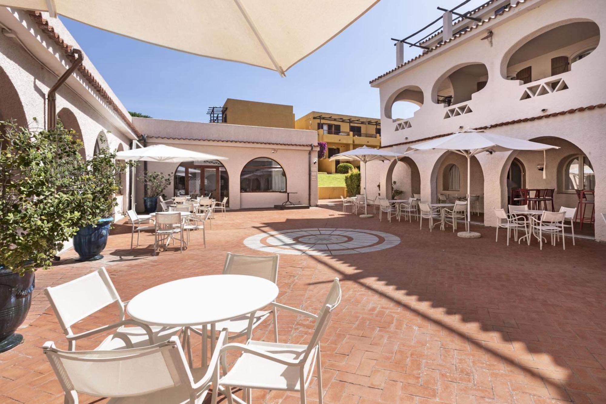Blu Hotel Laconia Village Cannigione Esterno foto