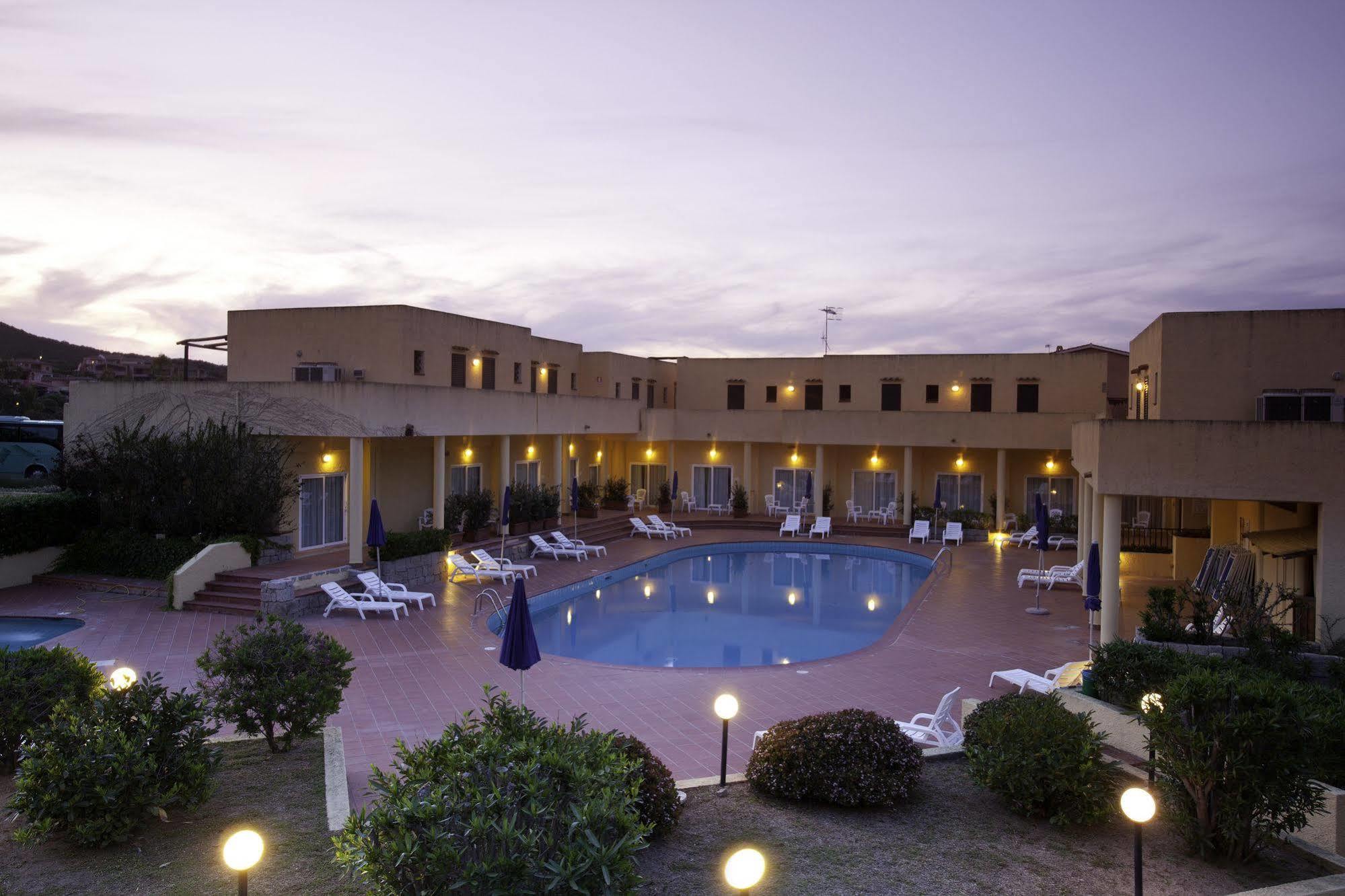 Blu Hotel Laconia Village Cannigione Esterno foto